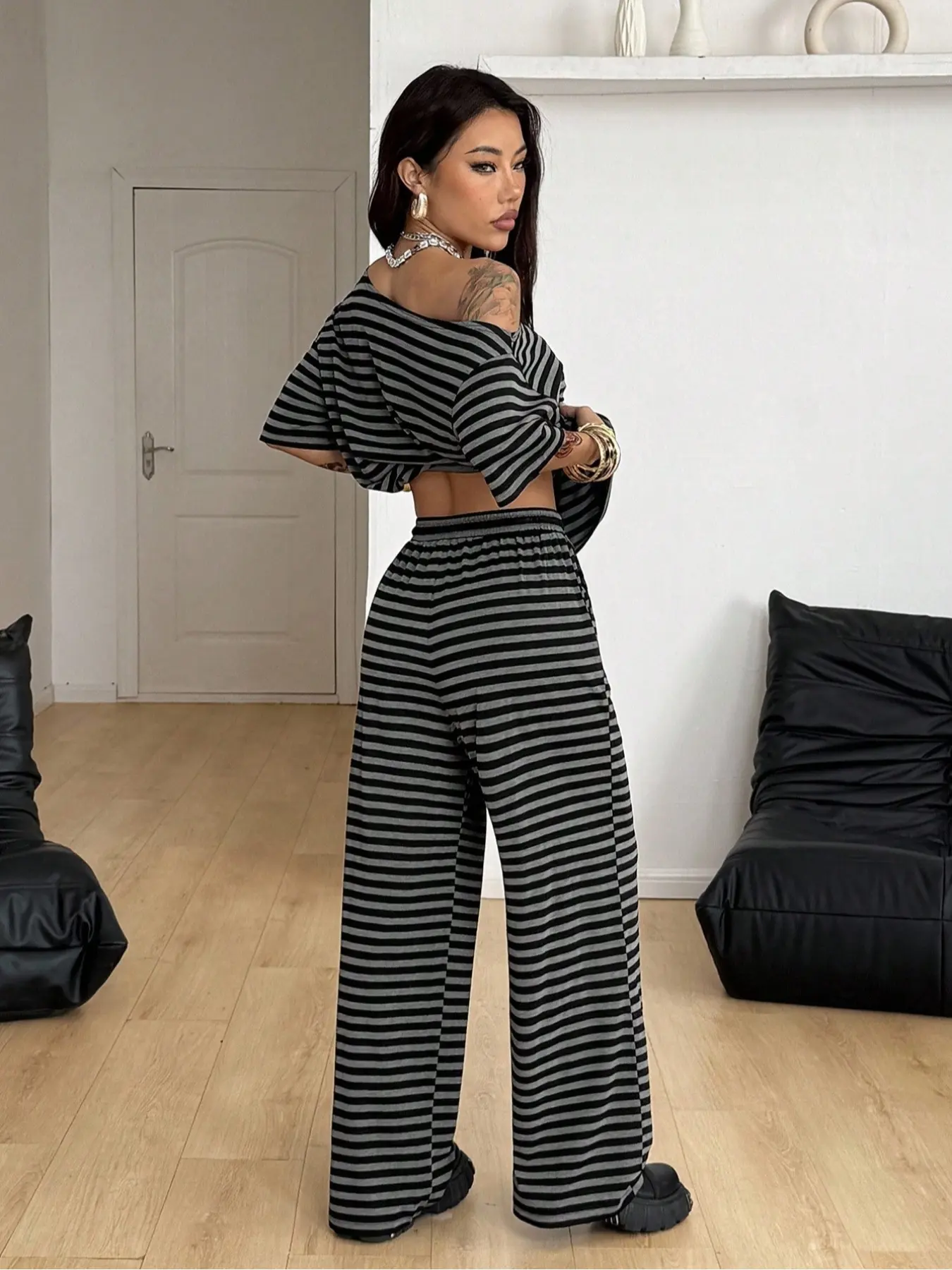 Women's Striped Two-Piece Set – Shoulder-Exposed Top & Wide-Leg Pants